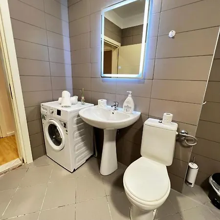 Centre Apartment *